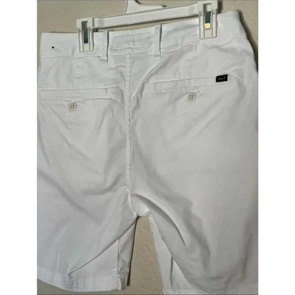ECU Abercrombie & Fitch White Casual Cotton Blend Stretch Shorts in Size 28